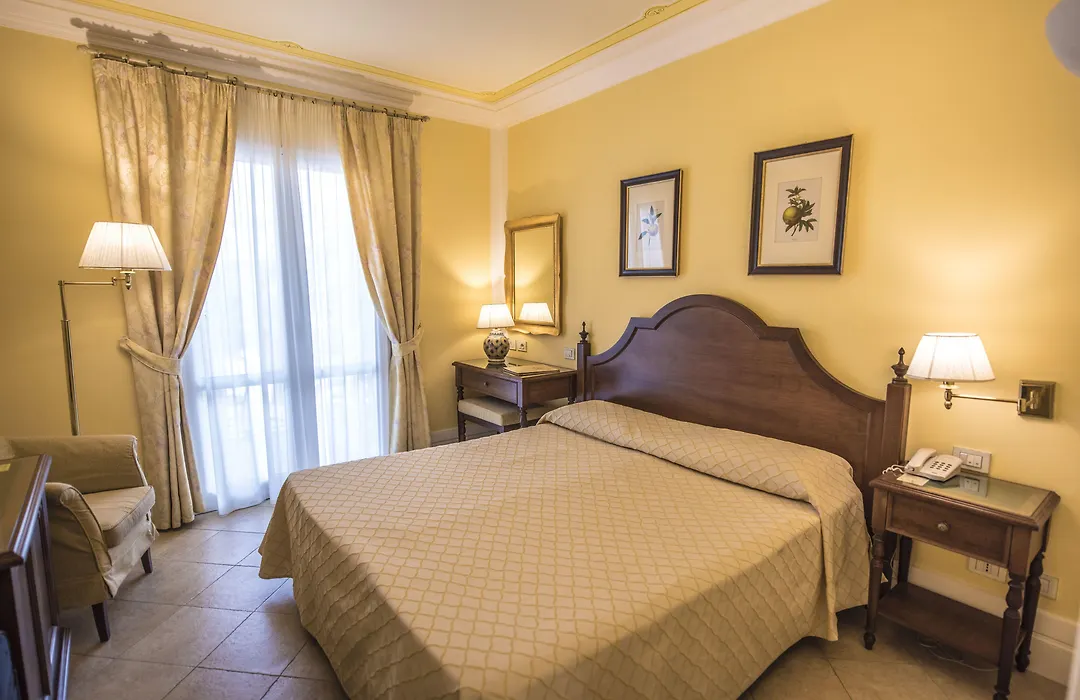 Villa Daphne-1